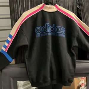 Adidas Sweatshirt